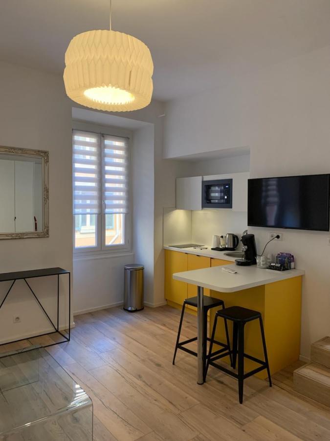 STUDIO rue pietonne Ajaccio Ajaccio  Extérieur photo